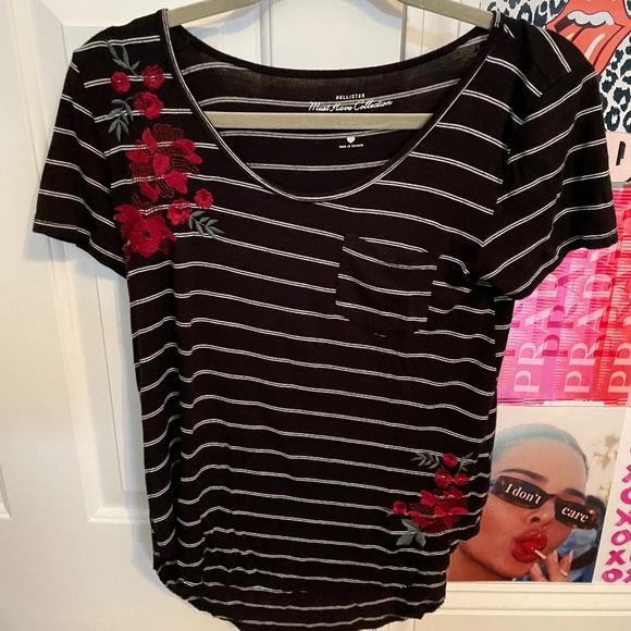 hollister must have collection striped t-shirt - Picture 1 of 2